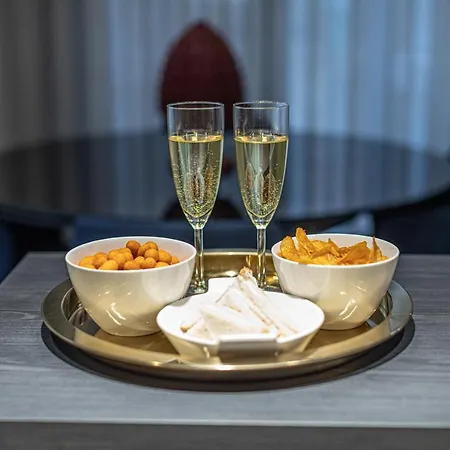 Cuevas Relais * Naples