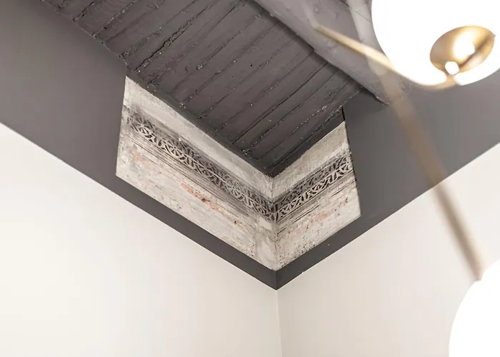 Cuevas Relais Naples